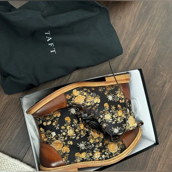 Taft Black and Gold Floral Boots Eden Jack - Picture 1 of 8